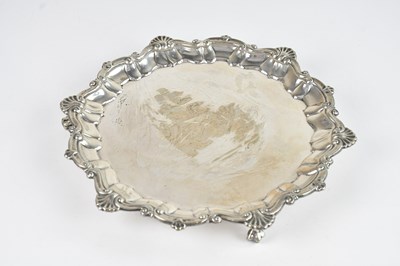 Lot 304 - JOSIAH WILLIAMS & CO; a George V hallmarked...