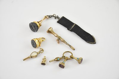 Lot 16 - A Victorian yellow metal seal set with...