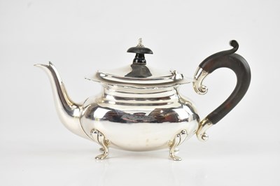 Lot 454 - GOLDSMITHS & SILVERSMITHS CO LTD; a George V...