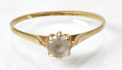 Lot 738 - A 9ct yellow gold oval locket, length 2.5cm,...