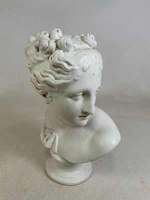 Lot 119 - A decorative late 20th century white glazed...
