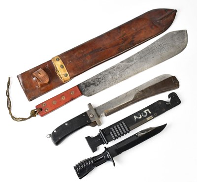 Lot 437 - A WWII machete, the 37.5cm blade marked to the...