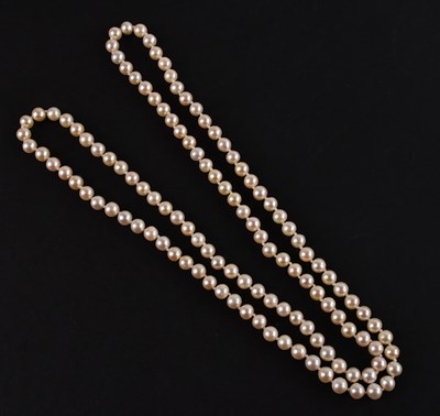 Lot 1566 - A cultured pearl necklace, length approx 49cm,...
