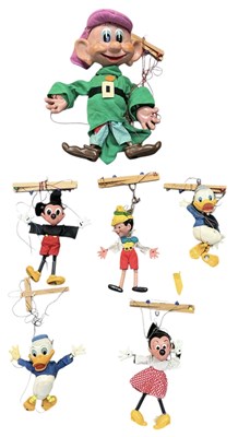 Lot 419 - PELHAM PUPPETS; six assorted unboxed puppets,...
