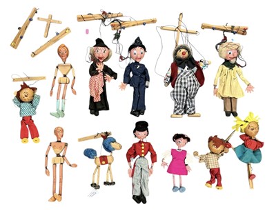 Lot 458 - Twelve assorted unboxed vintage puppets,...