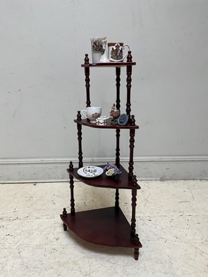 Lot 292 - A small collection of royal commemorative ware...