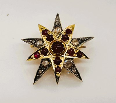 Lot 496 - A silver and silver gilt rose cut diamond and...