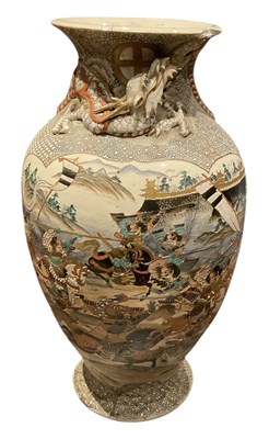 Lot 1021 - A large late 19th/early 20th century Japanese...