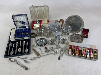Lot 337 - A small group of silver plate including cased...