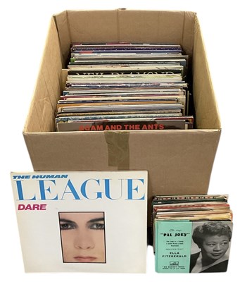 Lot 370 - A collection of approximately ninety assorted...