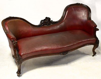 Lot 71 - A Victorian walnut double-ended chaise longue,...