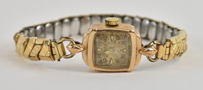 Lot 1531 - An early 20th century 9ct yellow gold cased...