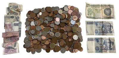 Lot 1481 - A large quantity of assorted all world coins,...