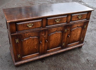 Lot 1723 - TITCHMARSH & GOODWIN; a reproduction oak dresser