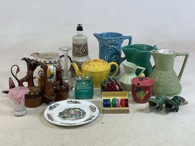 Lot 125 - A quantity of ceramics, including Art Deco...