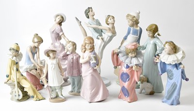 Lot 138 - NAO; eleven figures, including a dancing...