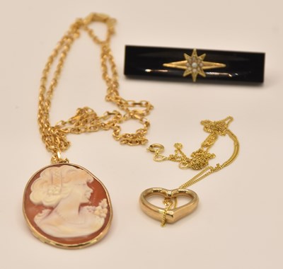 Lot 1155 - A 9ct yellow gold necklace with lobster claw...