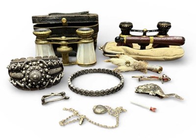 Lot 1426A - A small quantity of 925 silver and costume...
