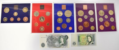 Lot 630 - Five annual Coinage of Great Britain and...