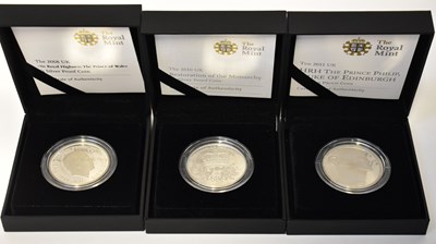 Lot 640 - THE ROYAL MINT; three silver proof £5 coins,...