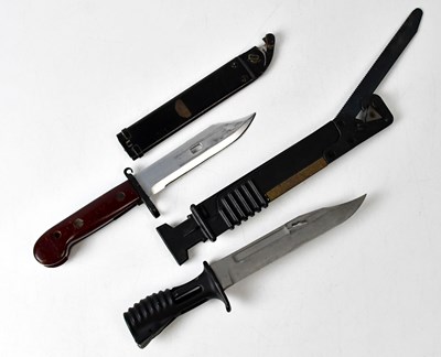 Lot 435 - An SA80 service rifle bayonet, with unmarked...