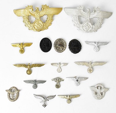 Lot 488 - A quantity of WWII German Third Reich badges,...