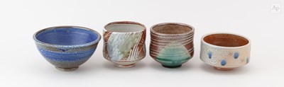 Lot 264 - JANE HAMLYN (born 1940); a salt glazed bowl,...