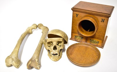 Lot 303 - A small quantity of Masonic regalia comprising...