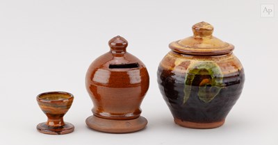 Lot 138 - CLIVE BOWEN (born 1943); a small slipware jar...
