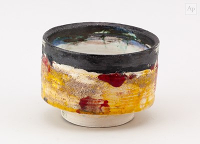 Lot 564 - ROBIN WELCH (1936-2019); a stoneware bowl with...