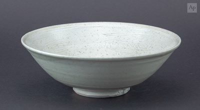 Lot 287 - JIM MALONE (born 1946); a porcelain bowl...