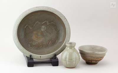 Lot 441 - MIKE DODD (born 1943); an oval stoneware dish...