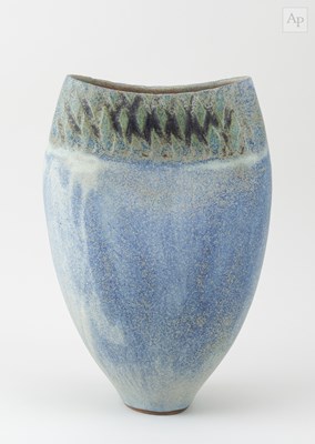 Lot 104 - CHRIS CARTER (born 1945); a stoneware vessel...
