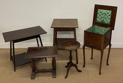 Lot 562 - A collection of furniture to include a oak two...