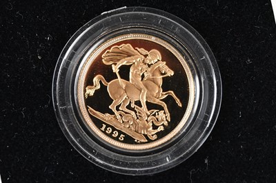 Lot 516 - An Elizabeth II full sovereign, 1995, boxed.