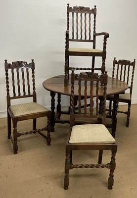 Lot 564 - An oak gateleg table, height 73cm, width 120cm,...