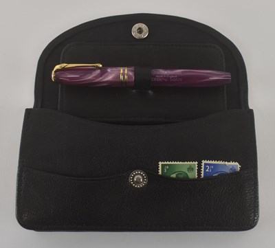 Lot 484 - CONWAY STEWART; a cased purple 'Dinkie'...