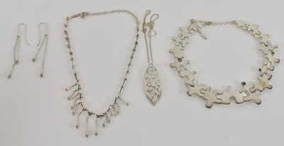 Lot 1481 - LUCY QUARTERMAINE; four pieces of 925 silver...