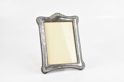 Lot 1524 - A George V hallmarked silver mounted...