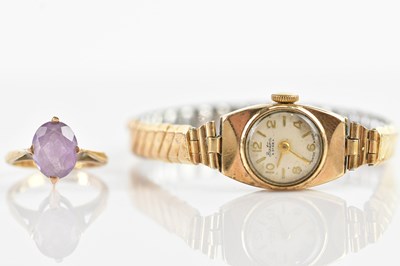 Lot 622 - A yellow metal gem set ring stamped ‘9ct’,...