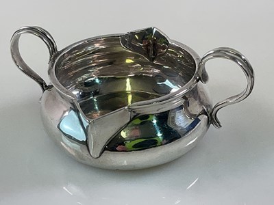 Lot 350 - GOLDSMITHS & SILVERSMITHS CO LTD; a George V...