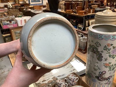 Lot 258 - A pair of early 19th century Qing dynasty...