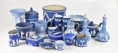 Lot 271 - WEDGWOOD; a collection of 19th century and...
