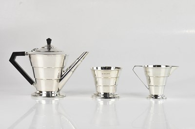 Lot 448 - VINER'S LTD; a George V hallmarked silver Art...