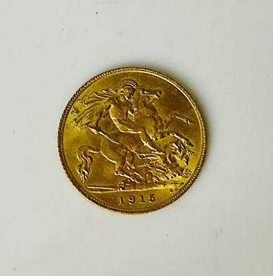 Lot 416 - A George V half sovereign, 1915.