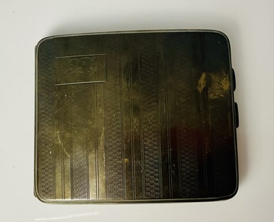 Lot 353 - A George V hallmarked silver cigarette case of...