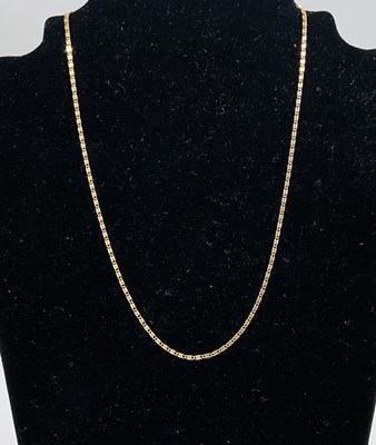 Lot 403 - A 9ct yellow gold chain, length 40cm, approx 3....