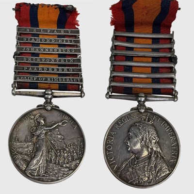 Lot 20 - A Queen's South Africa Medal with six clasps,...