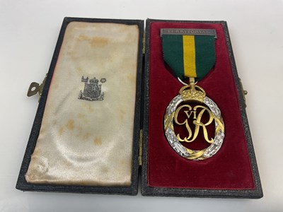 Lot 21 - A 1950 G VI R Territorial Medal, in its...