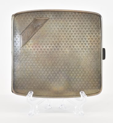 Lot 1047 - HENRY WILLIAMSON LTD; a George V hallmarked...
